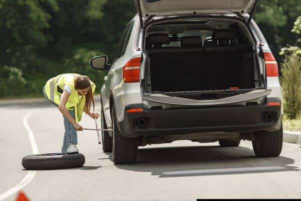 Como Trocar Um Pneu de Carro